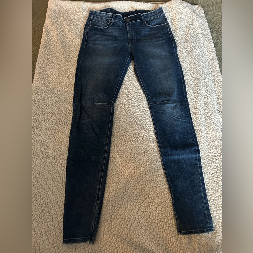 RtA Road to Awe Skinny Jeans with Raw Split Hem. Women’s size 28